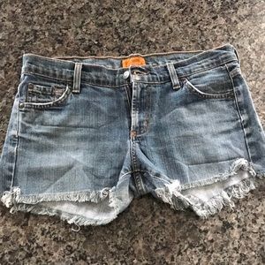 Super cute Daisy Dukes!